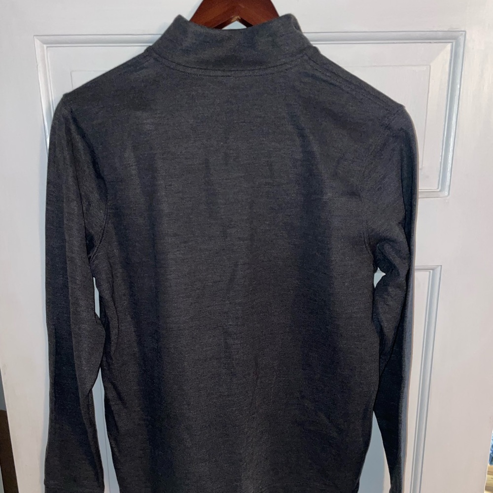Vineyard, vines, youth, extra large, long sleeve, pull over.